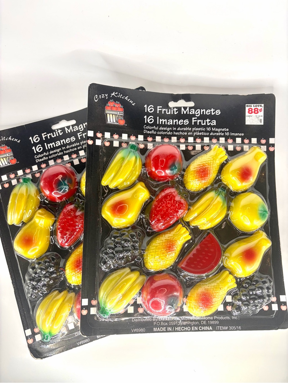 16-Piece Yellow & Red Fruit Magnets